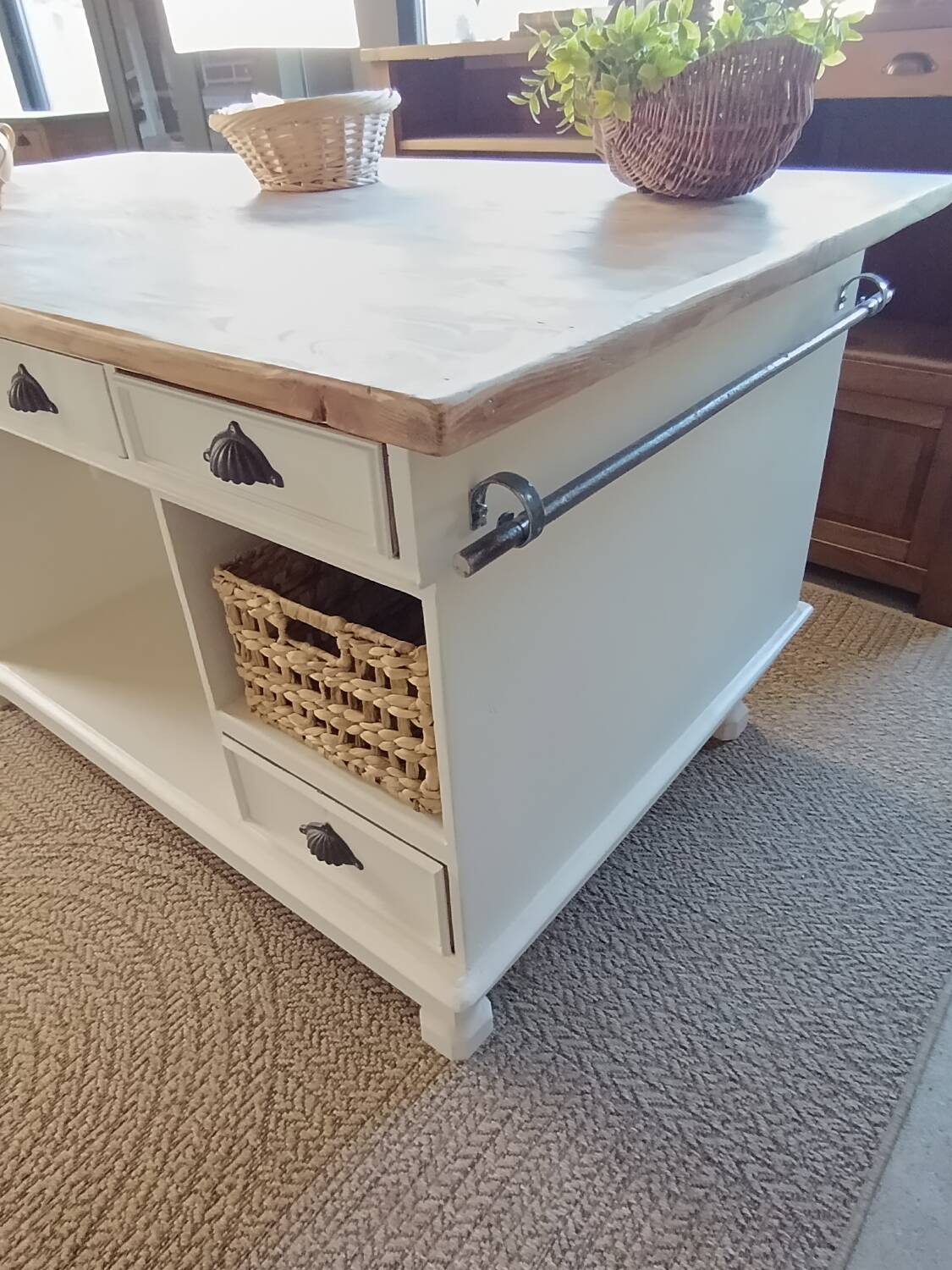 Island, kitchen counter