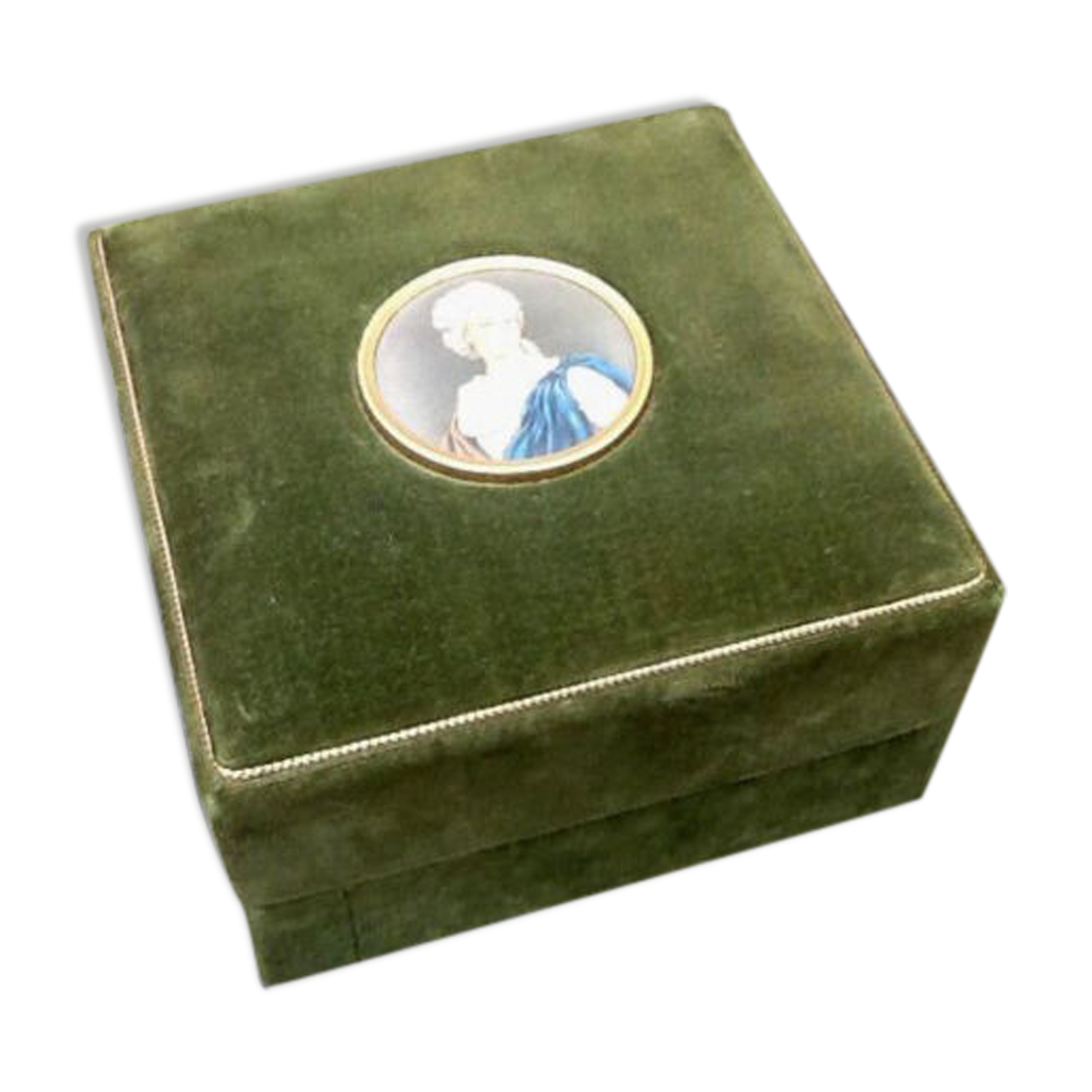 Box covered in velvet Linetti Profuni-Venezia medallion representing Madame La Marquise de Pompad