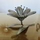 série de 6 cendriers en bronze argenté en forme de fleur vers 196O ou 1970