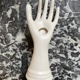 Hand white ceramic baguier H16