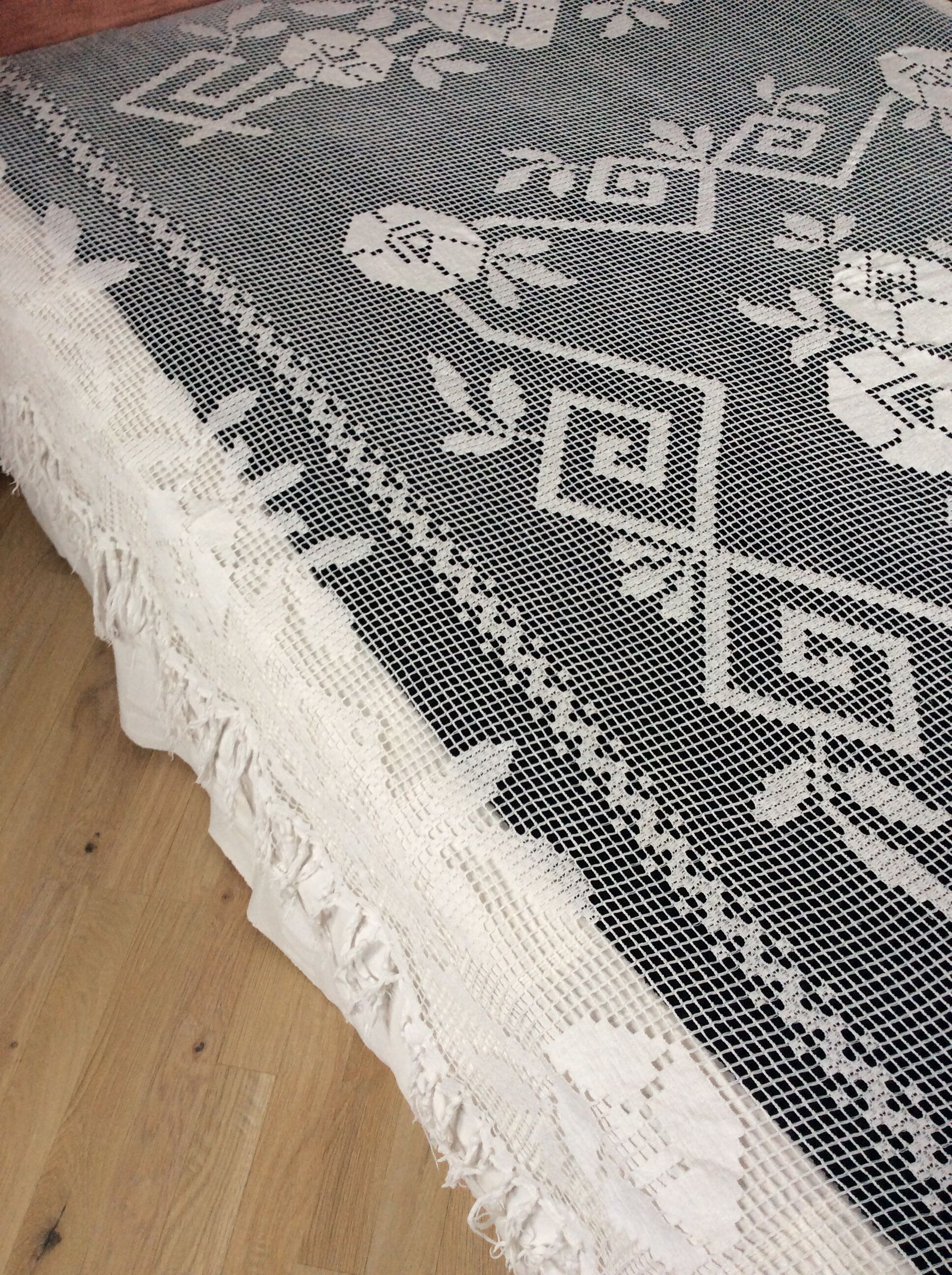 Hand embroidered bed cover with vintage crochet dimension: width -180cm- height -230cm-