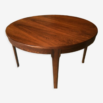 Scandinavian table in rio rosewood