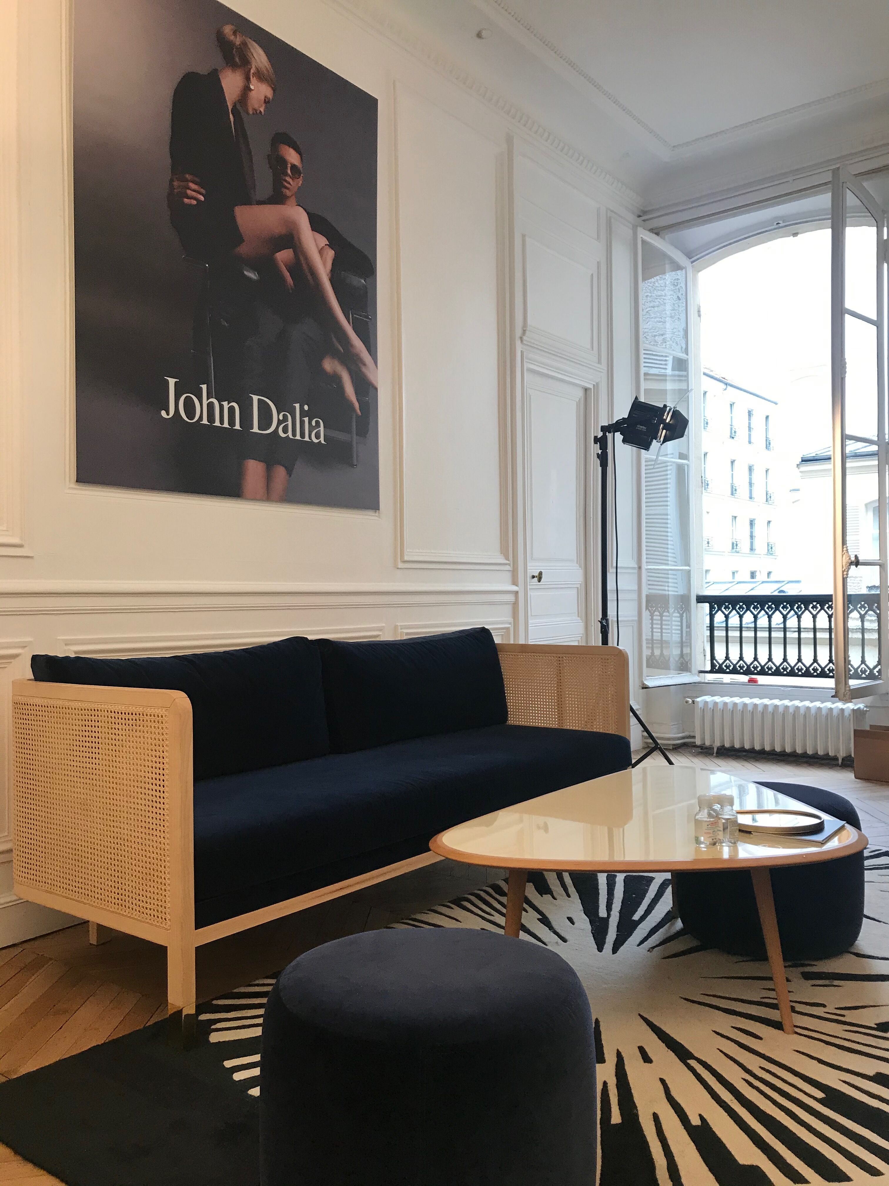 Sofa canage 210 light wood, navy blue velvet