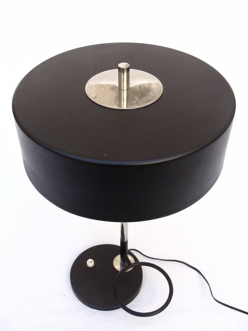 Designer desk lamp 1950, lacquered metal and chrome.