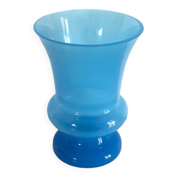 Vase opaline