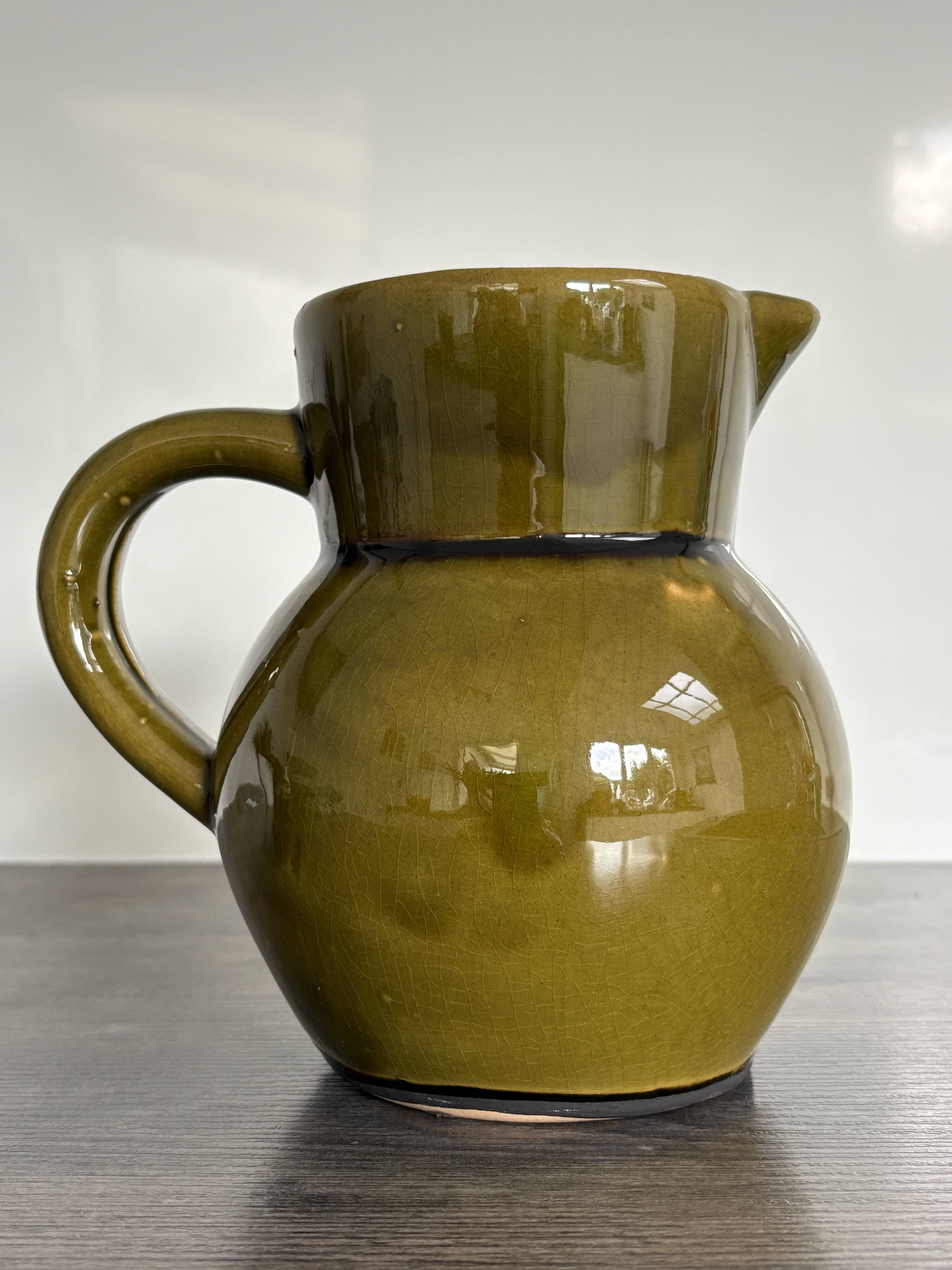 Pichet vintage en céramique vernissée