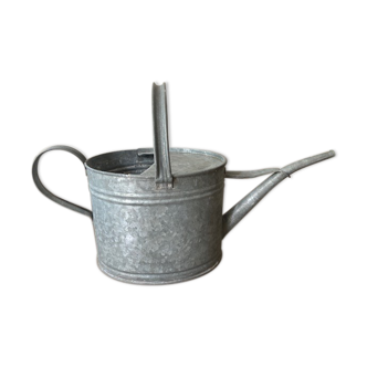 Zinc watering can