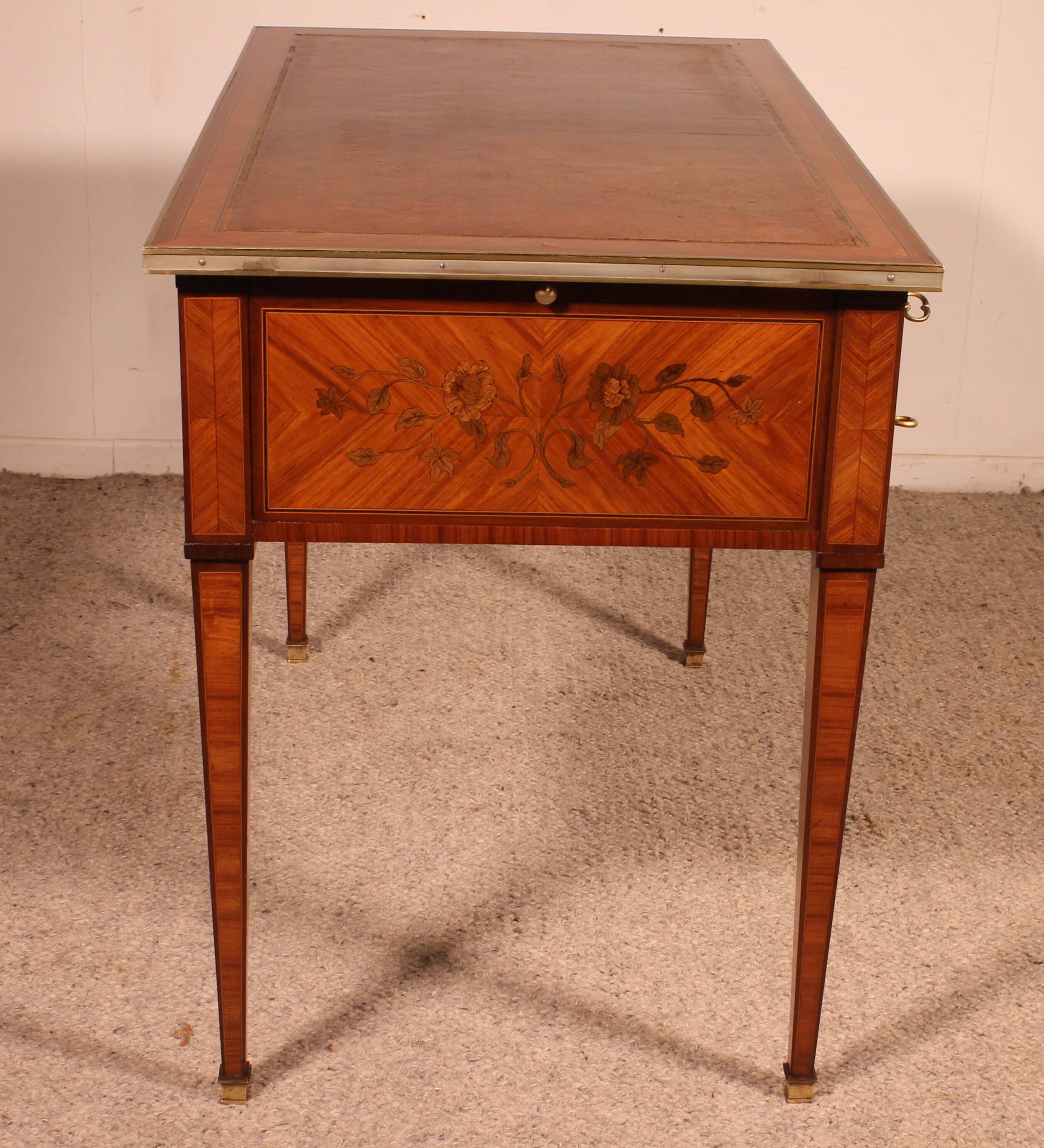 Bureau Plat Louis XVI En Bois De Rose