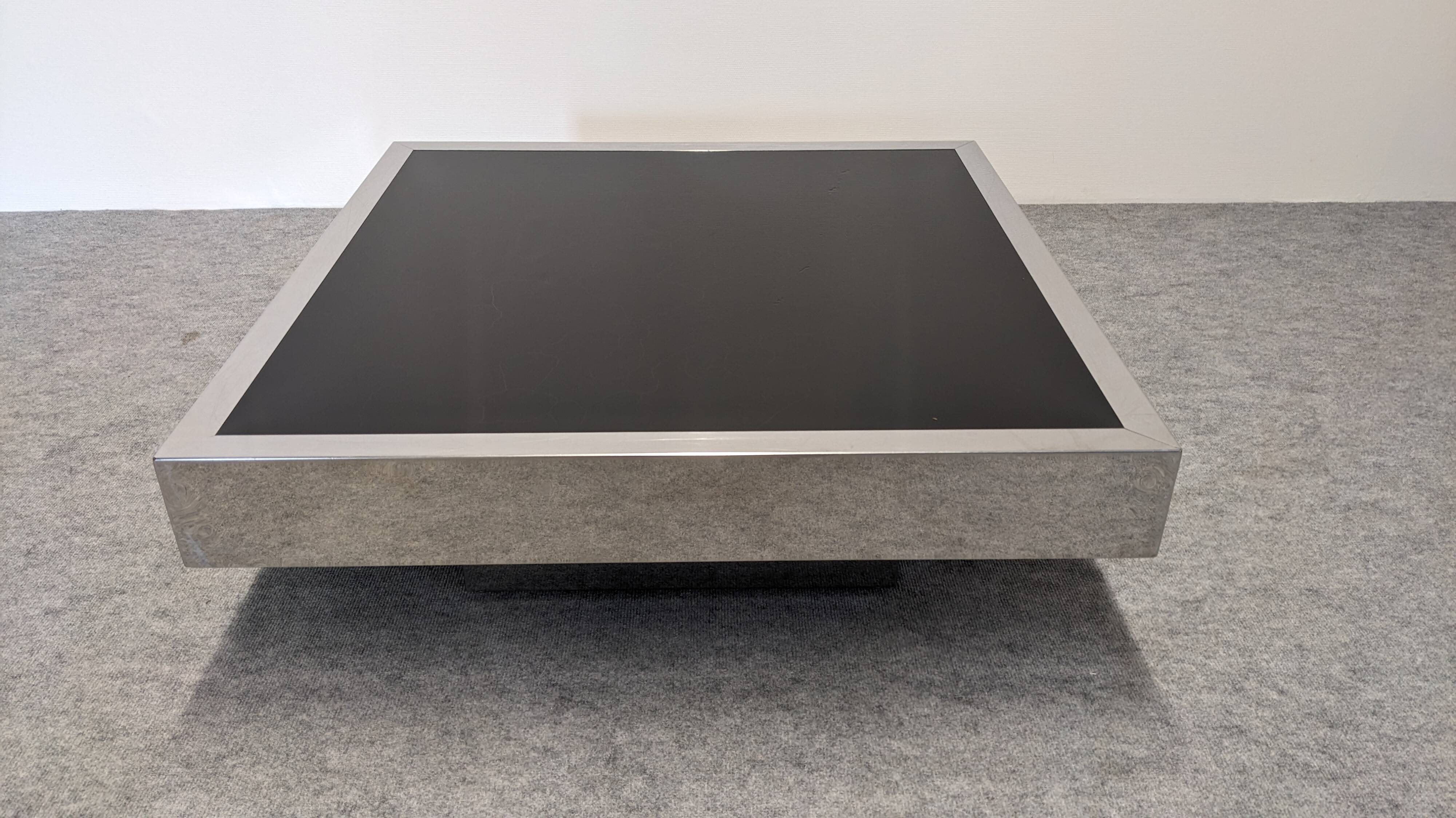 Italian coffee table from the 60s/70s