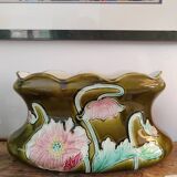 Cache-pot à décor de fleurs