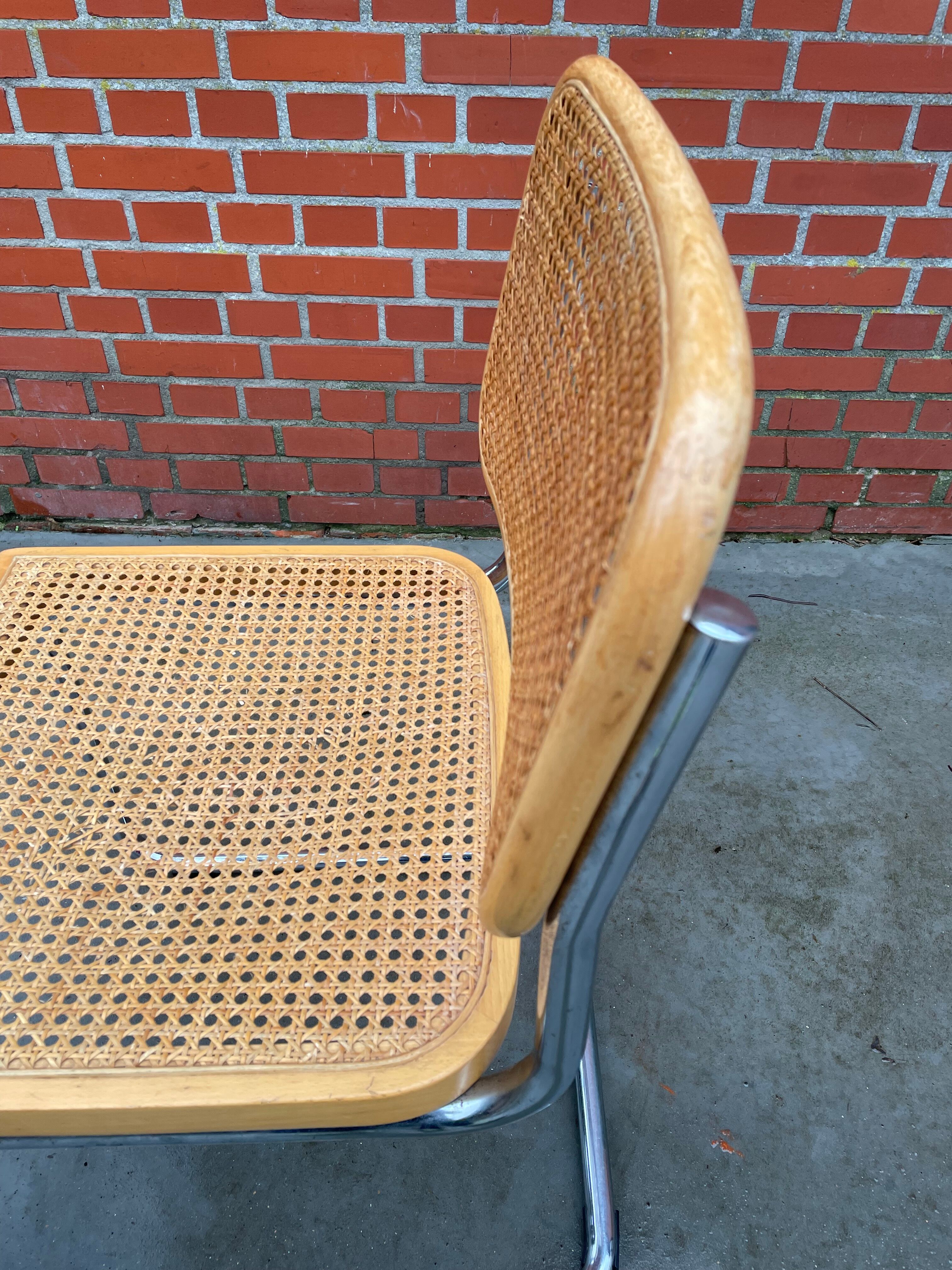 Cesca design chair b32 model