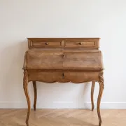 Secrétaire ancien en bois massif style Louis XV
