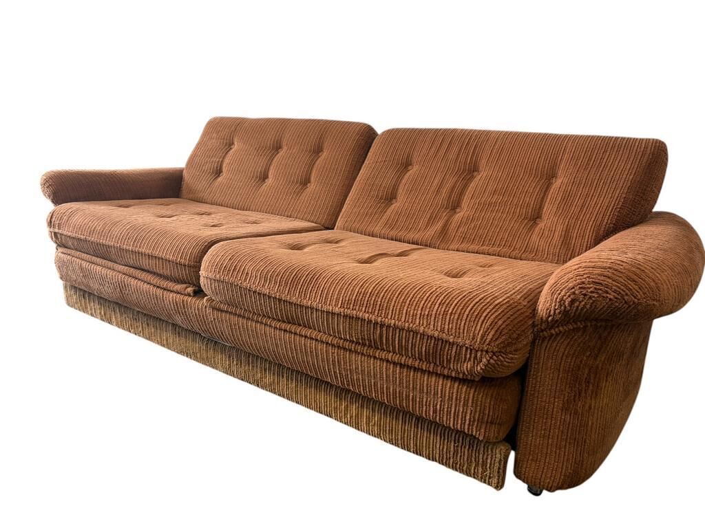 Vintage brown ribbed two-seater canapé / daybed / sofa