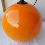 Suspension in orange opaline