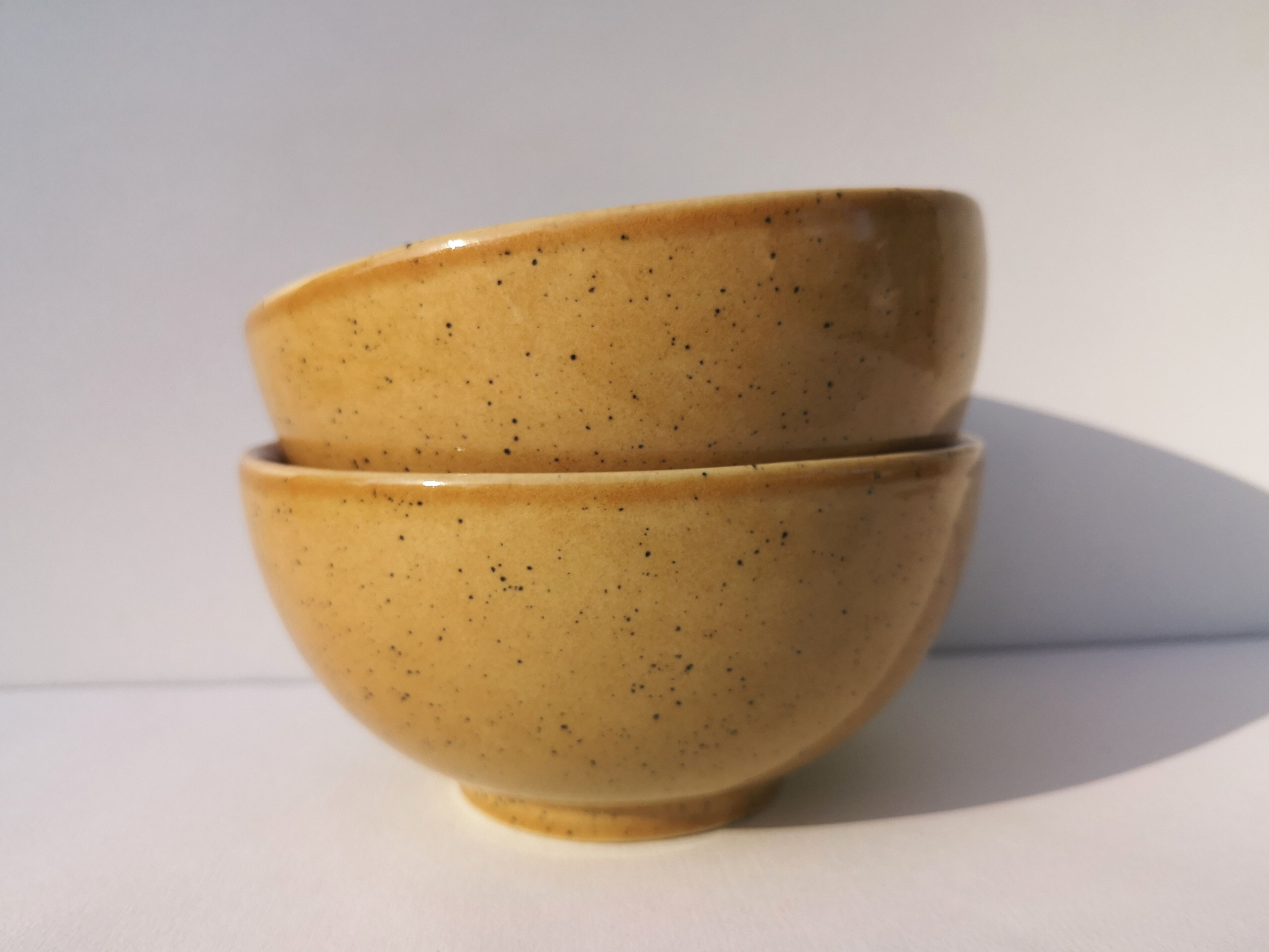 Vintage bowls in glazed stoneware