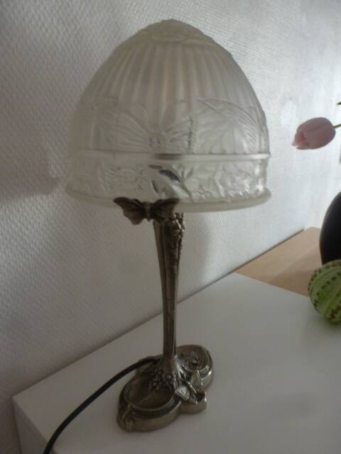 Art deco lamp