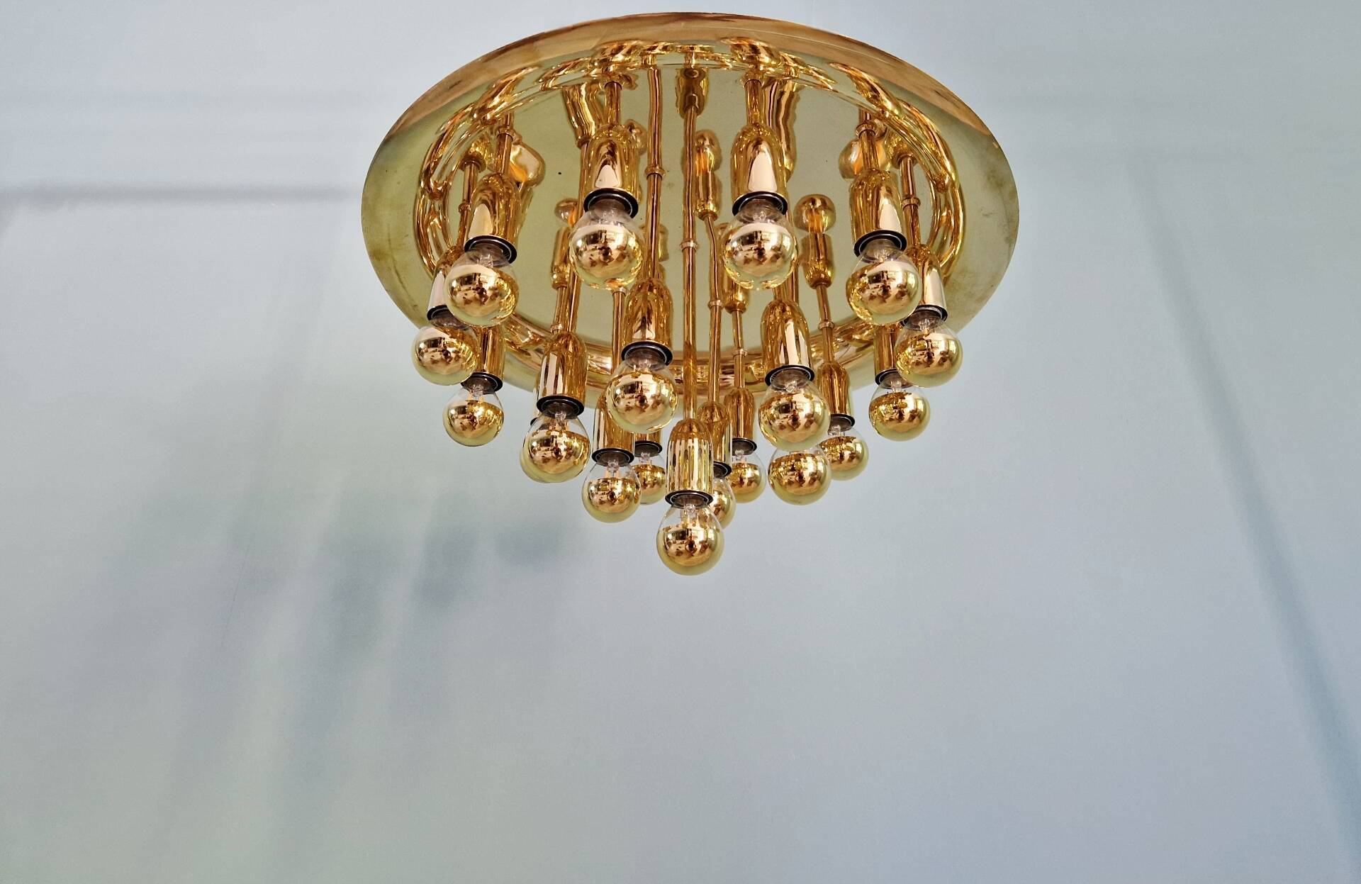 XXL Sputnik ceiling light in brass, Space Age design, 1970.