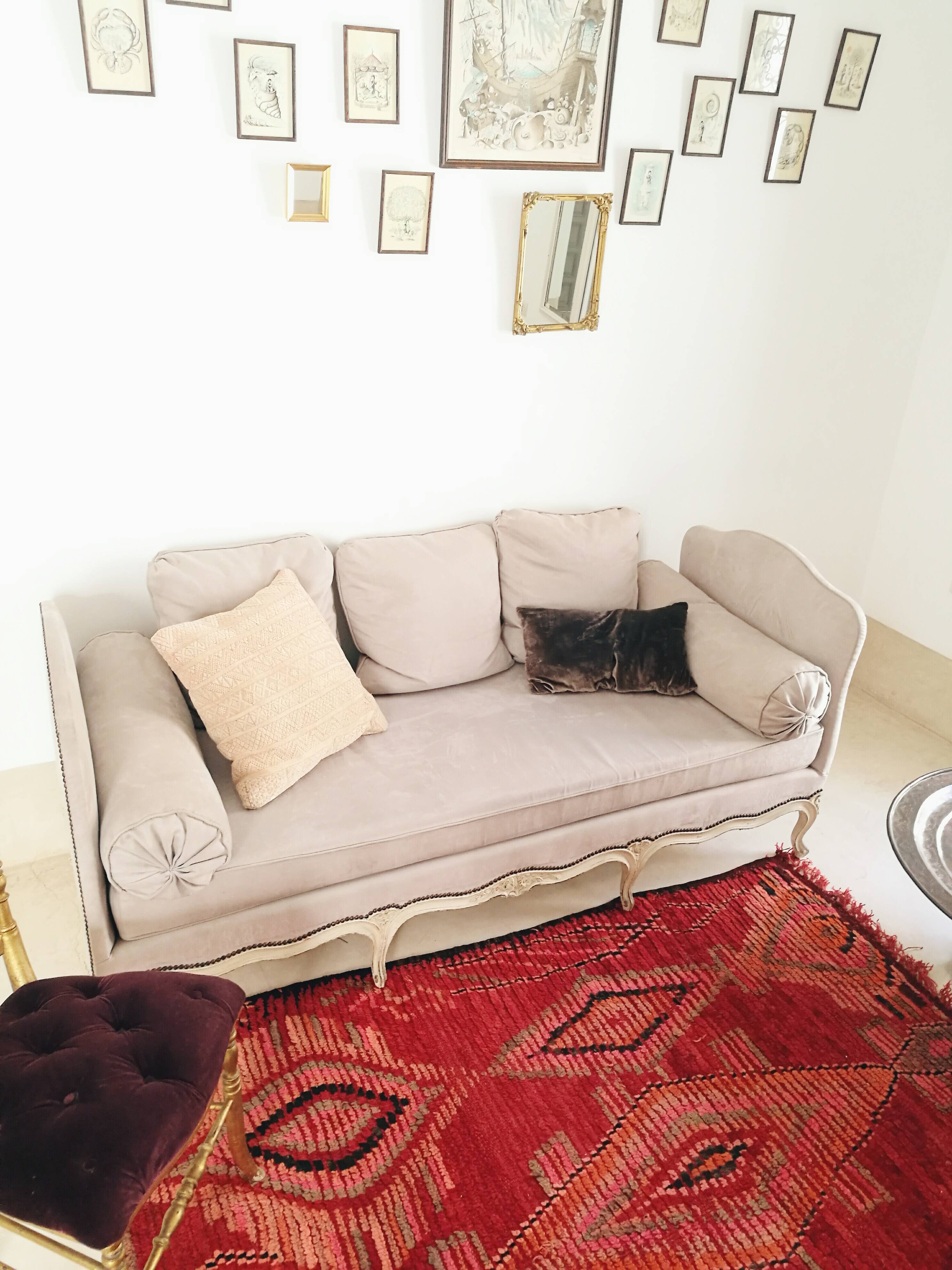 Berber carpet of the moroccan middle atlas azilal 155x190cm