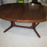 Vintage 190s Baumann Extendable Oval Dining Table