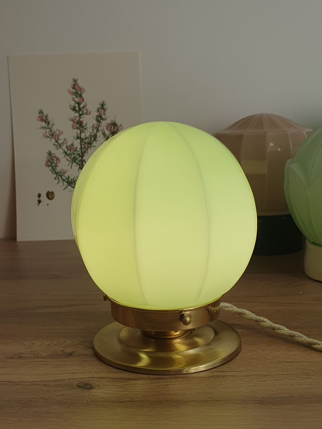 Green opaline table lamp