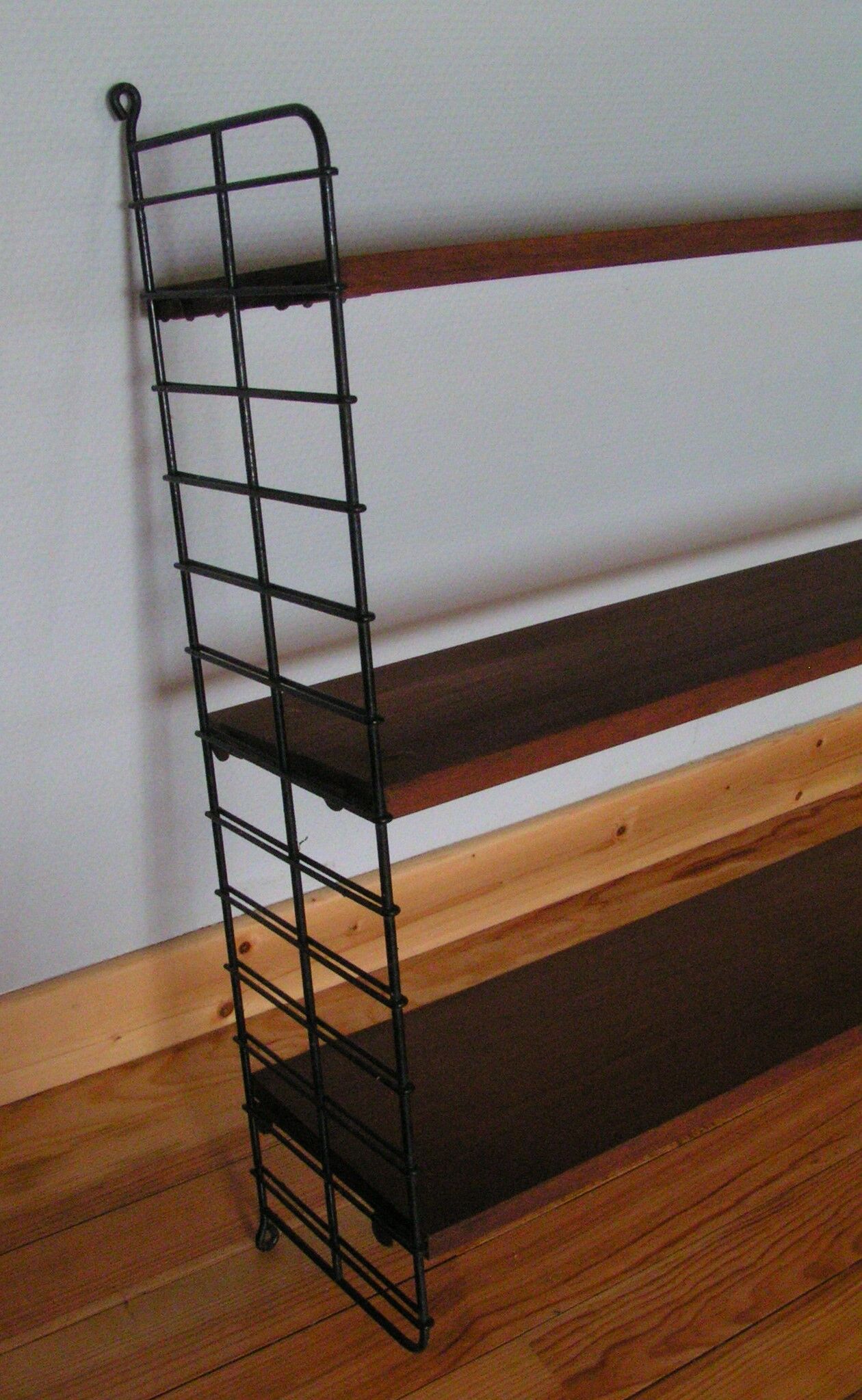String 60s teak shelf