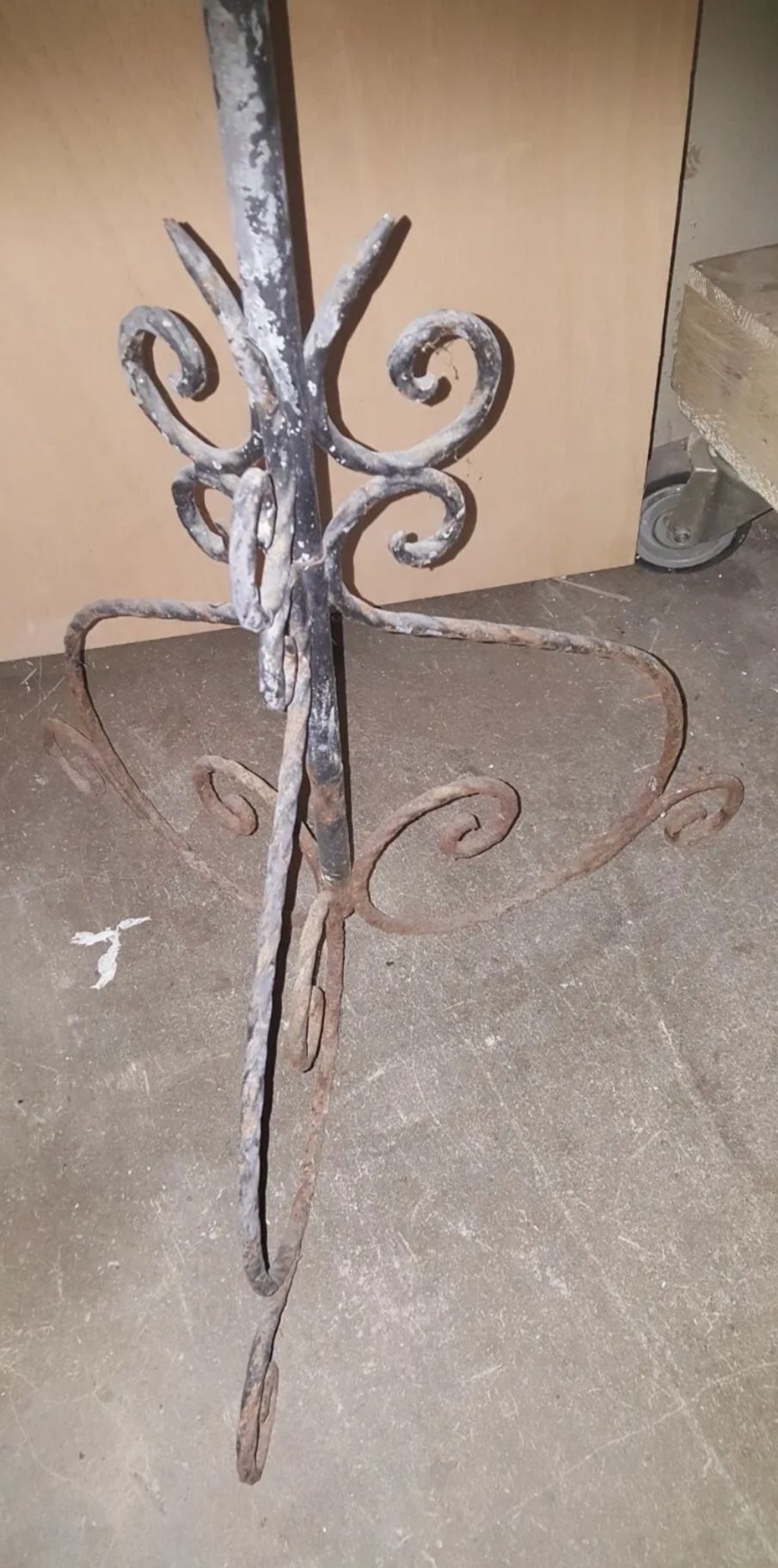 Old church floor lamp chandelier 5 fires torcher wrought iron early 20th century