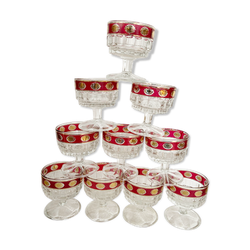 Lot de 10 verres anciens