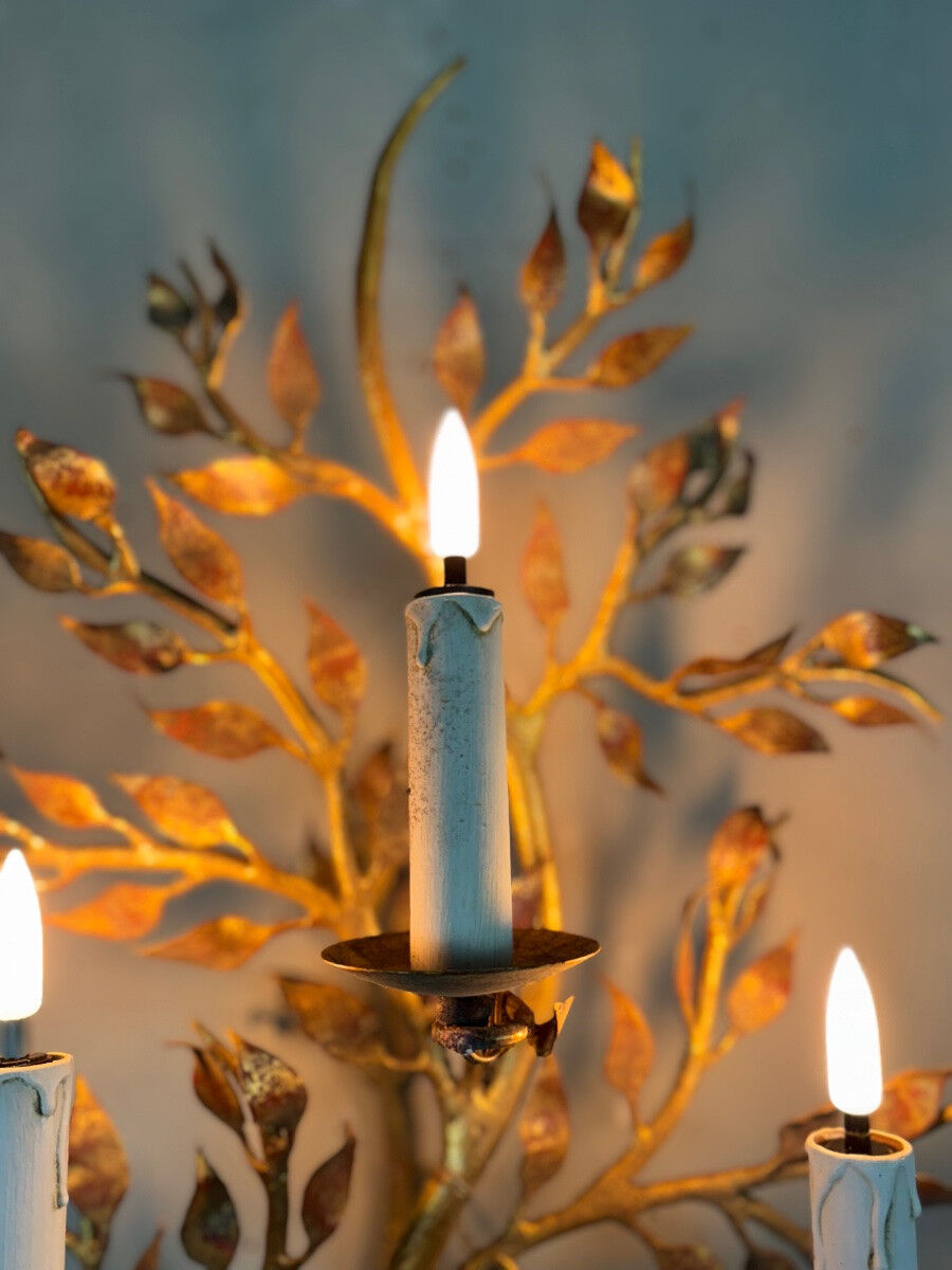 Gilded metal wall lamp with foliage, France circa 1950