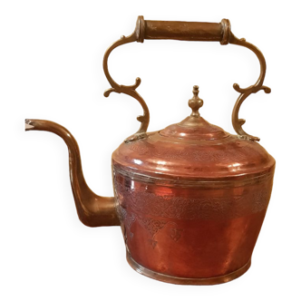 Large 19th century copper kettle.