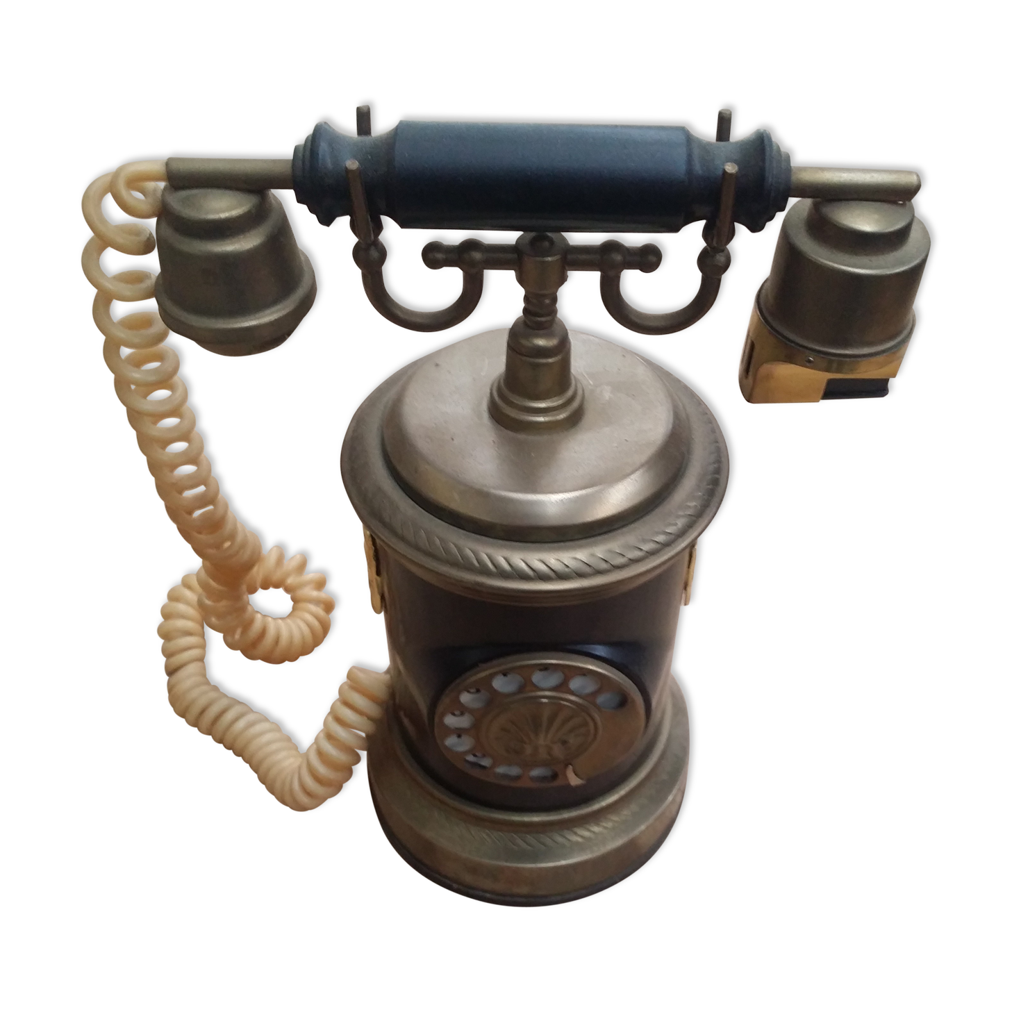 cigarette dispenser lighter music box