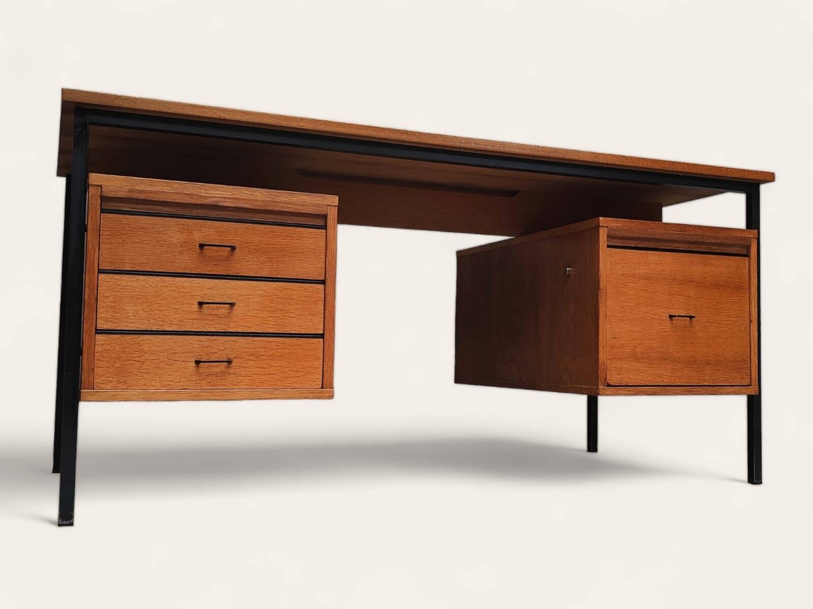 Mid Century bureau