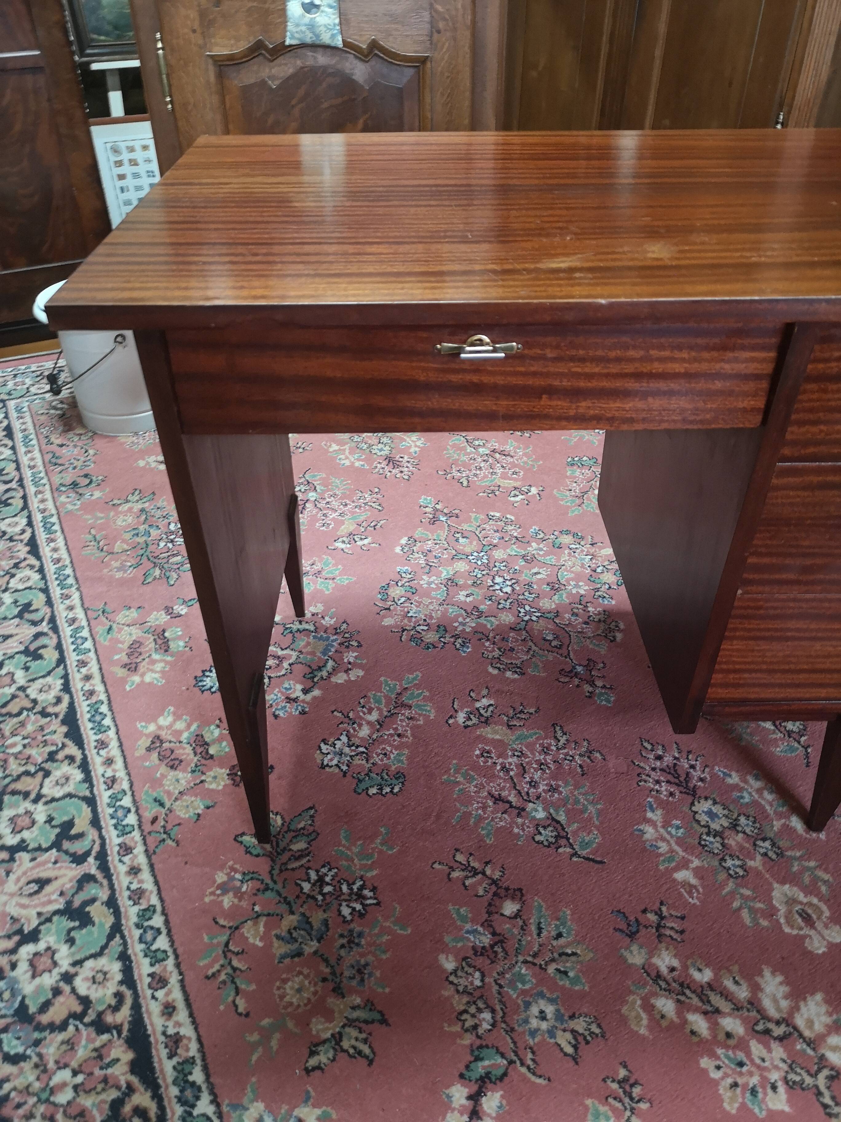 Bureau vintage