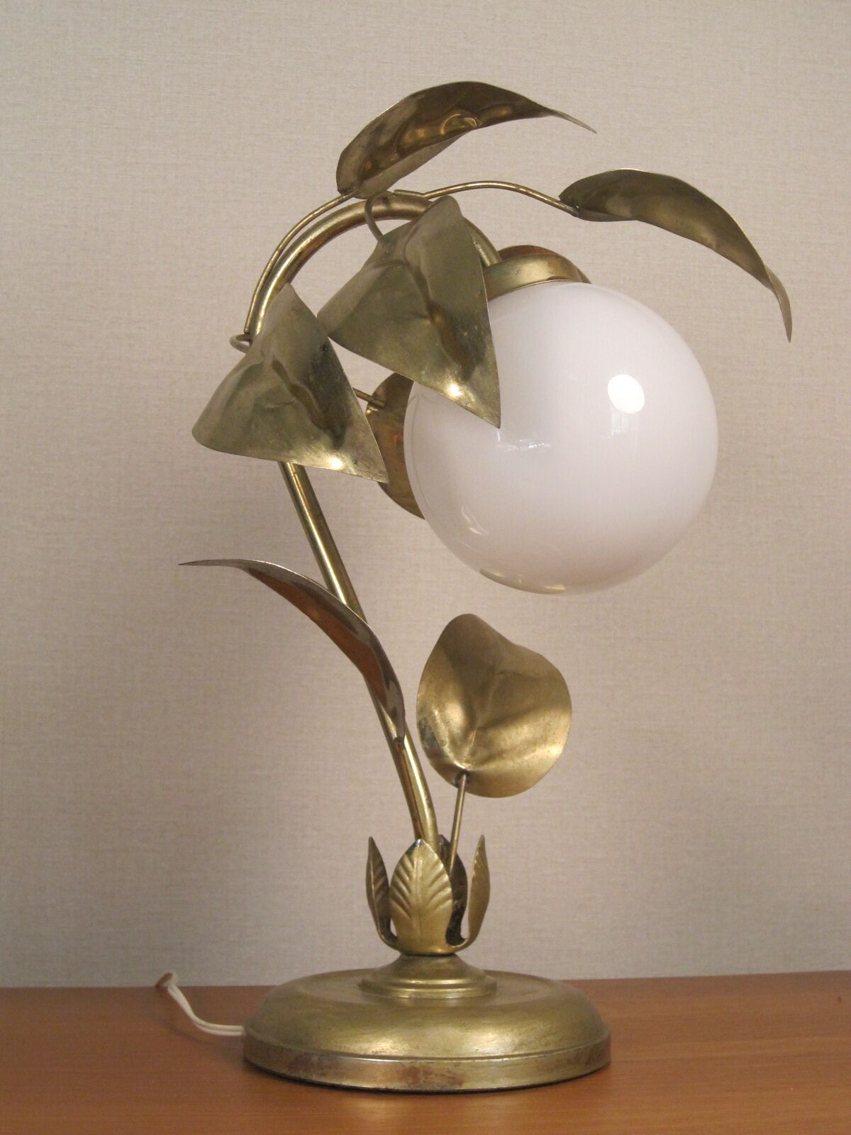 Vintage table lamp sixties Flower and Foliage in gilded metal & Globe opaline