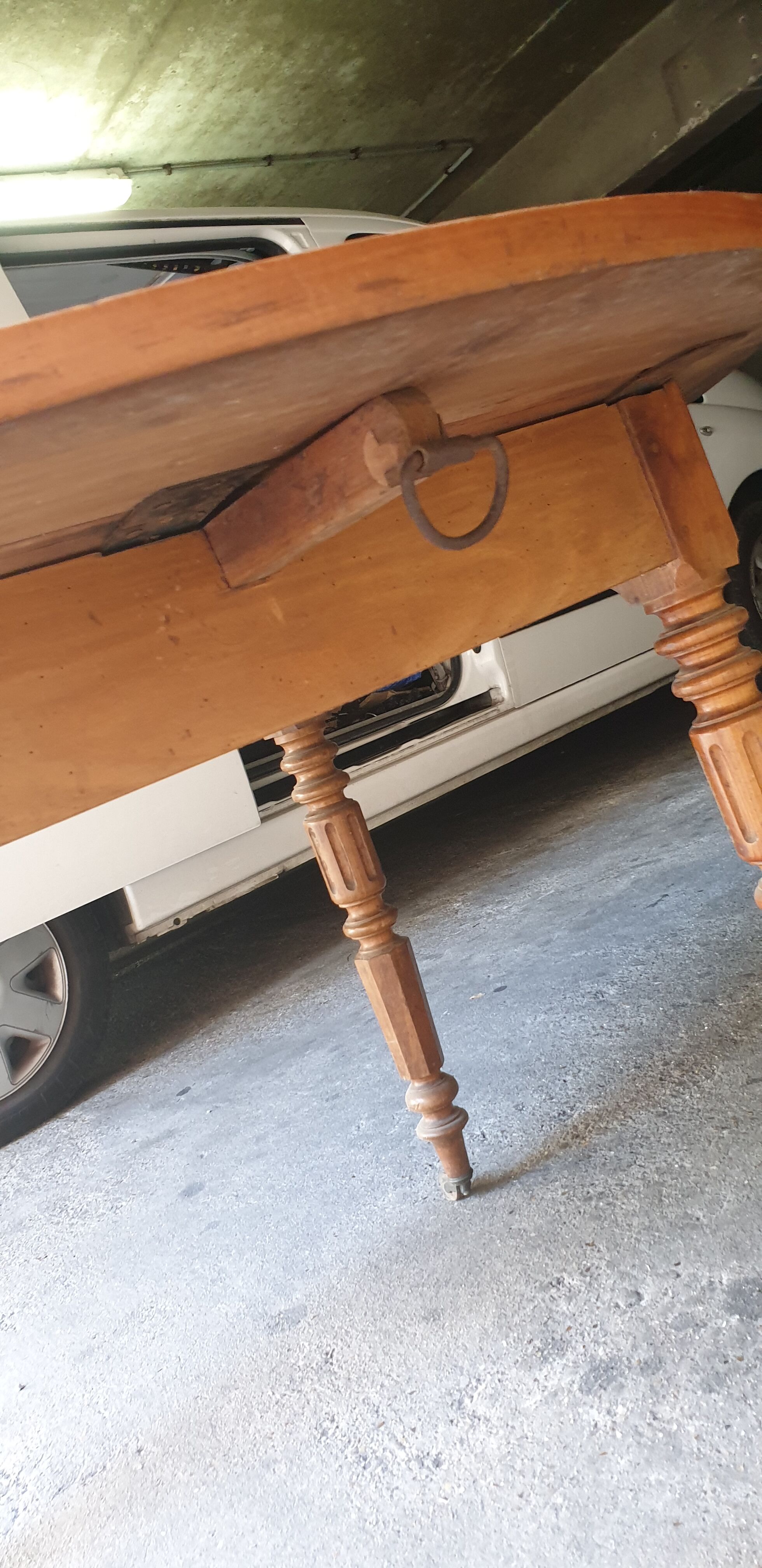 Table louis Philippe  merisier massif