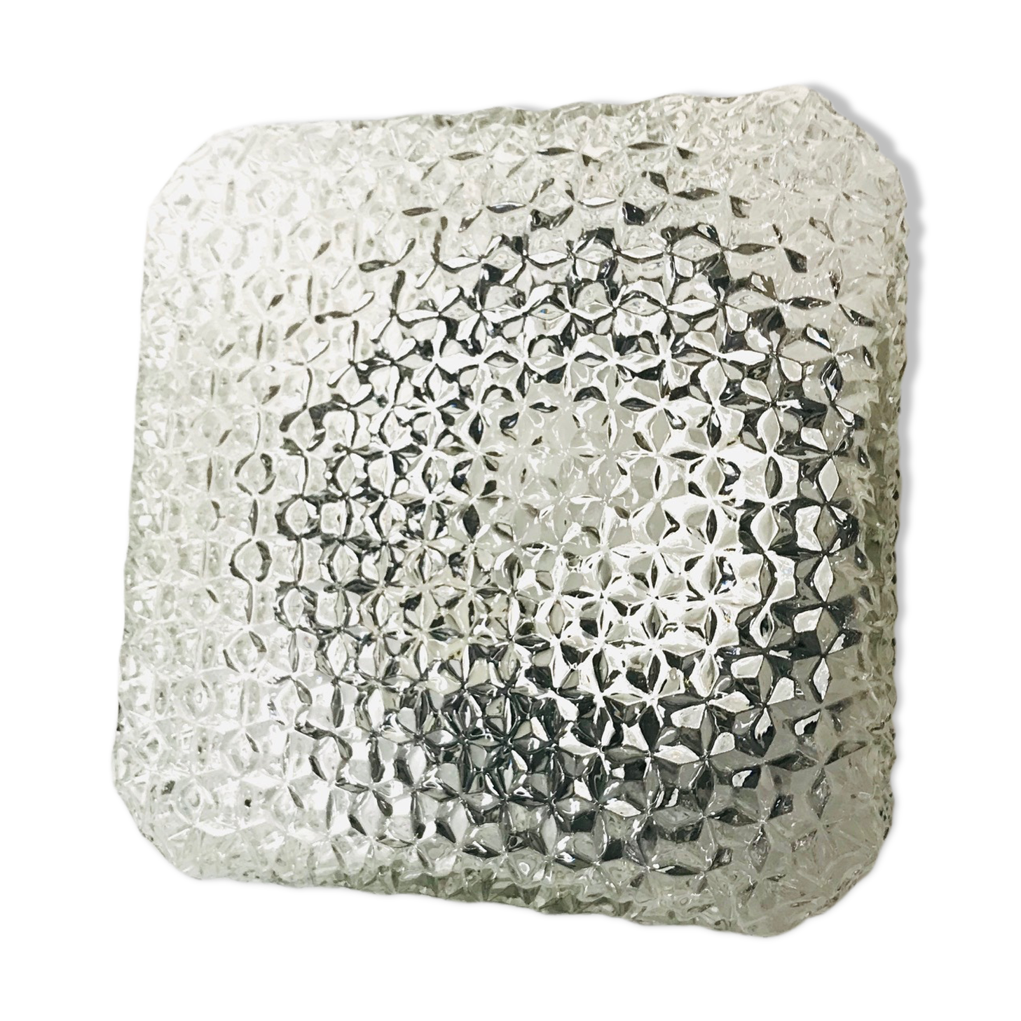 Square chiselled glass ceiling