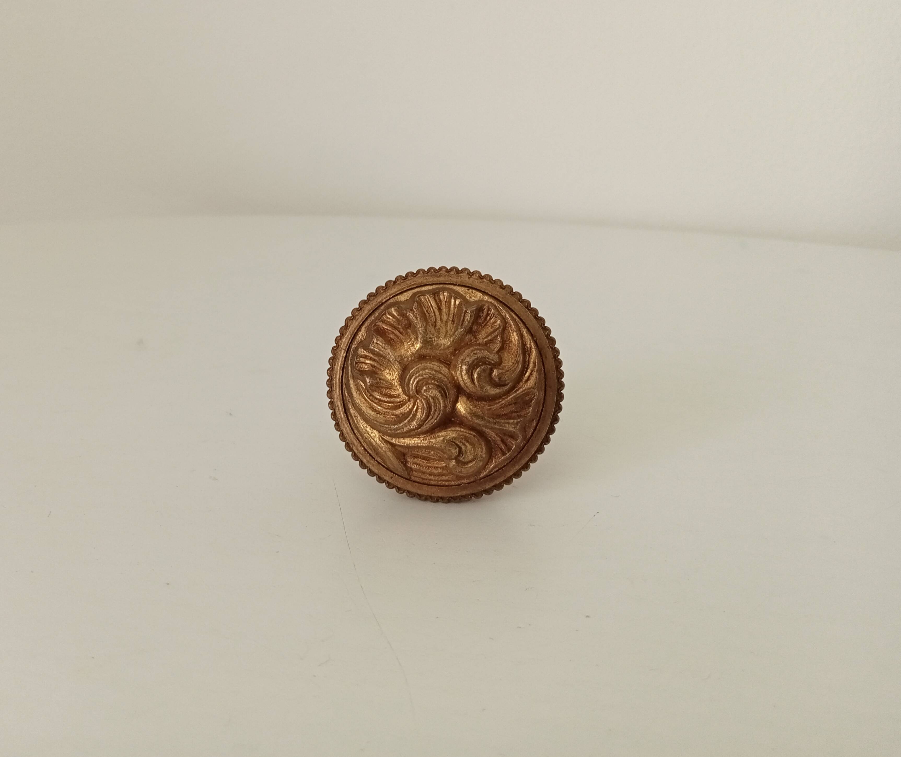 Antique furniture handle in chiseled solid bronze