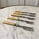 Set of 5 dessert forks with three peaks in Bakelite 50s-60s