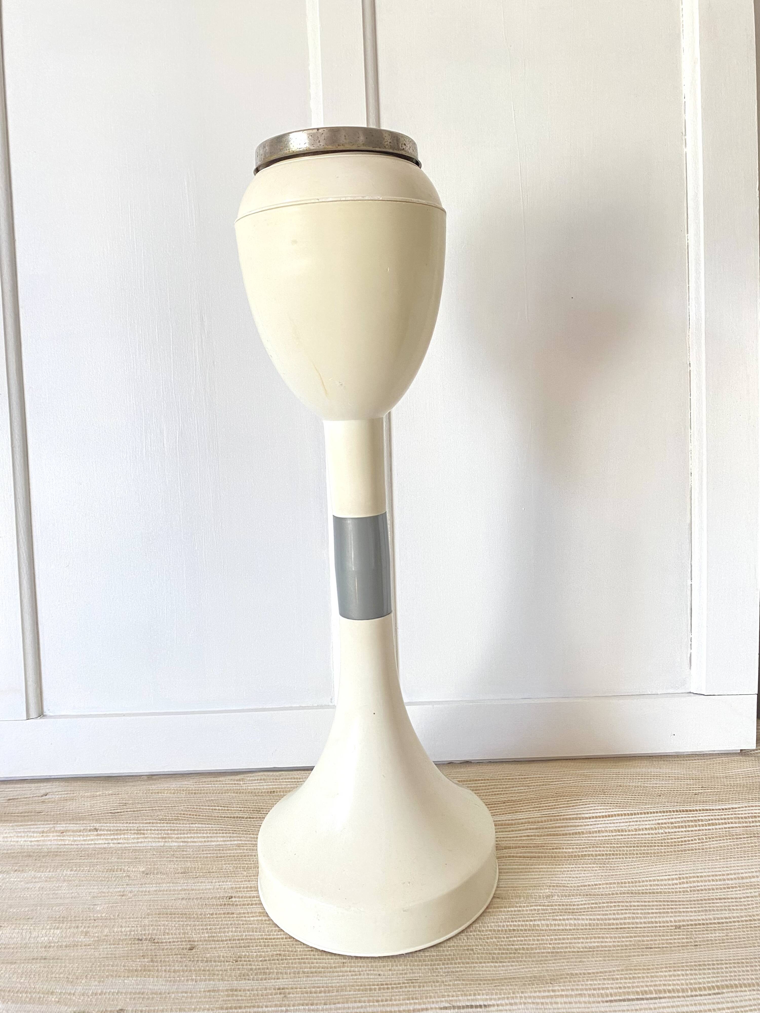 Designer ashtray on stand, space age, Italy 70s