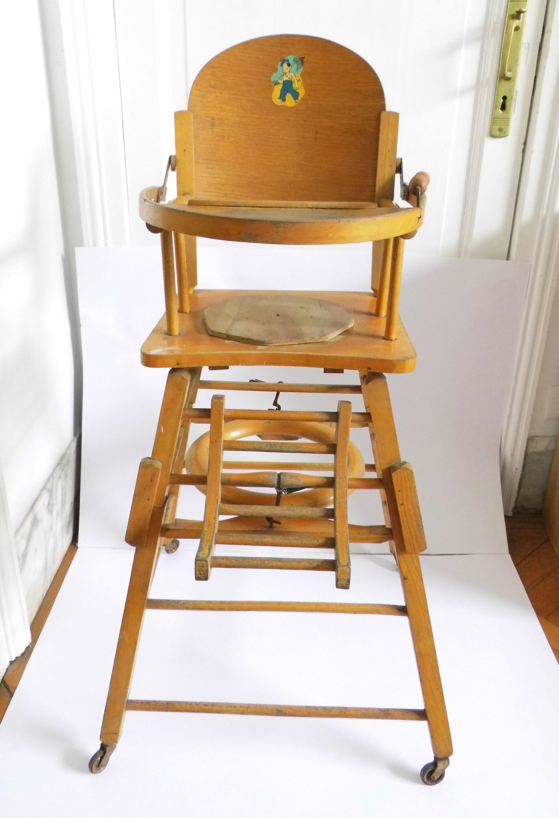 Breakthrough for vintage baby high chair