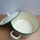 Enamelled pot