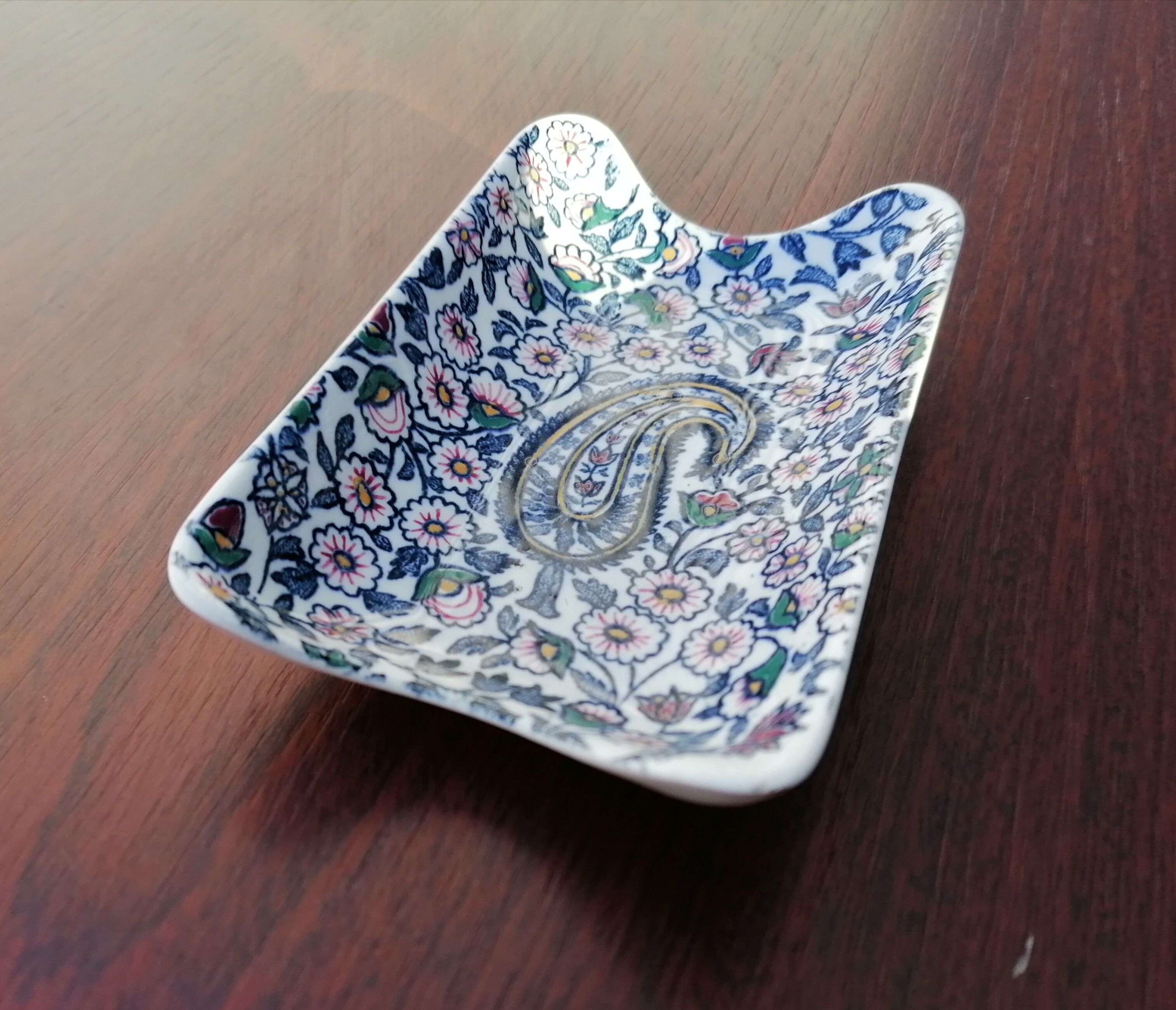 Gien cigar ashtray