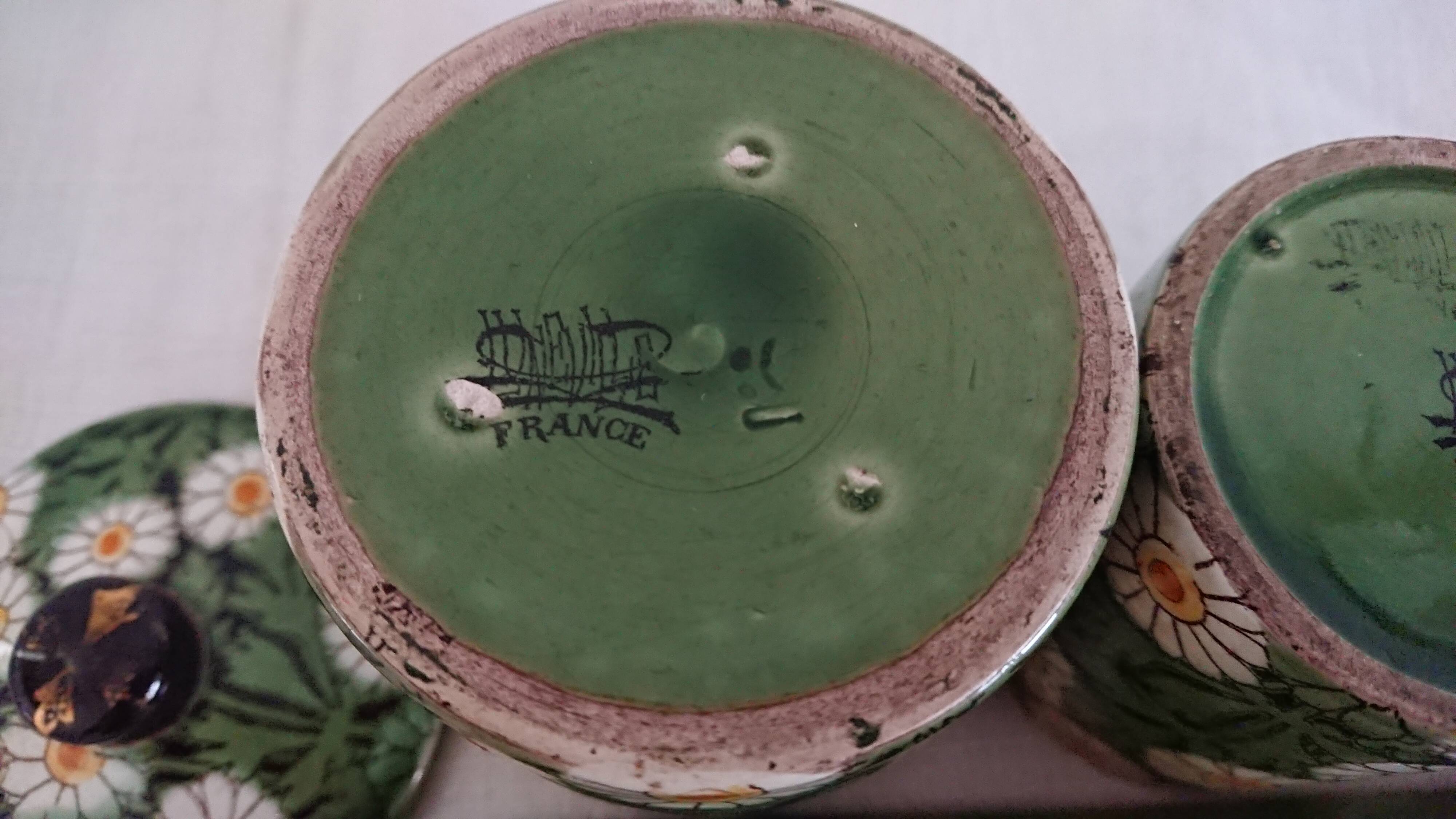 6-piece smoking service of enamelled earthenware