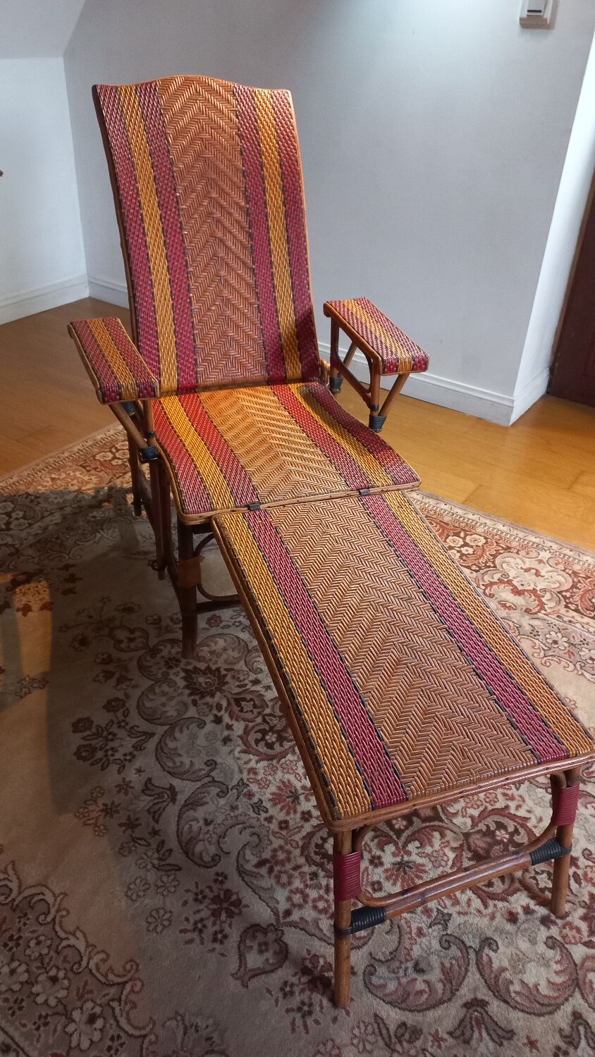 Lounge chair / rattan deckchair early twentieth century