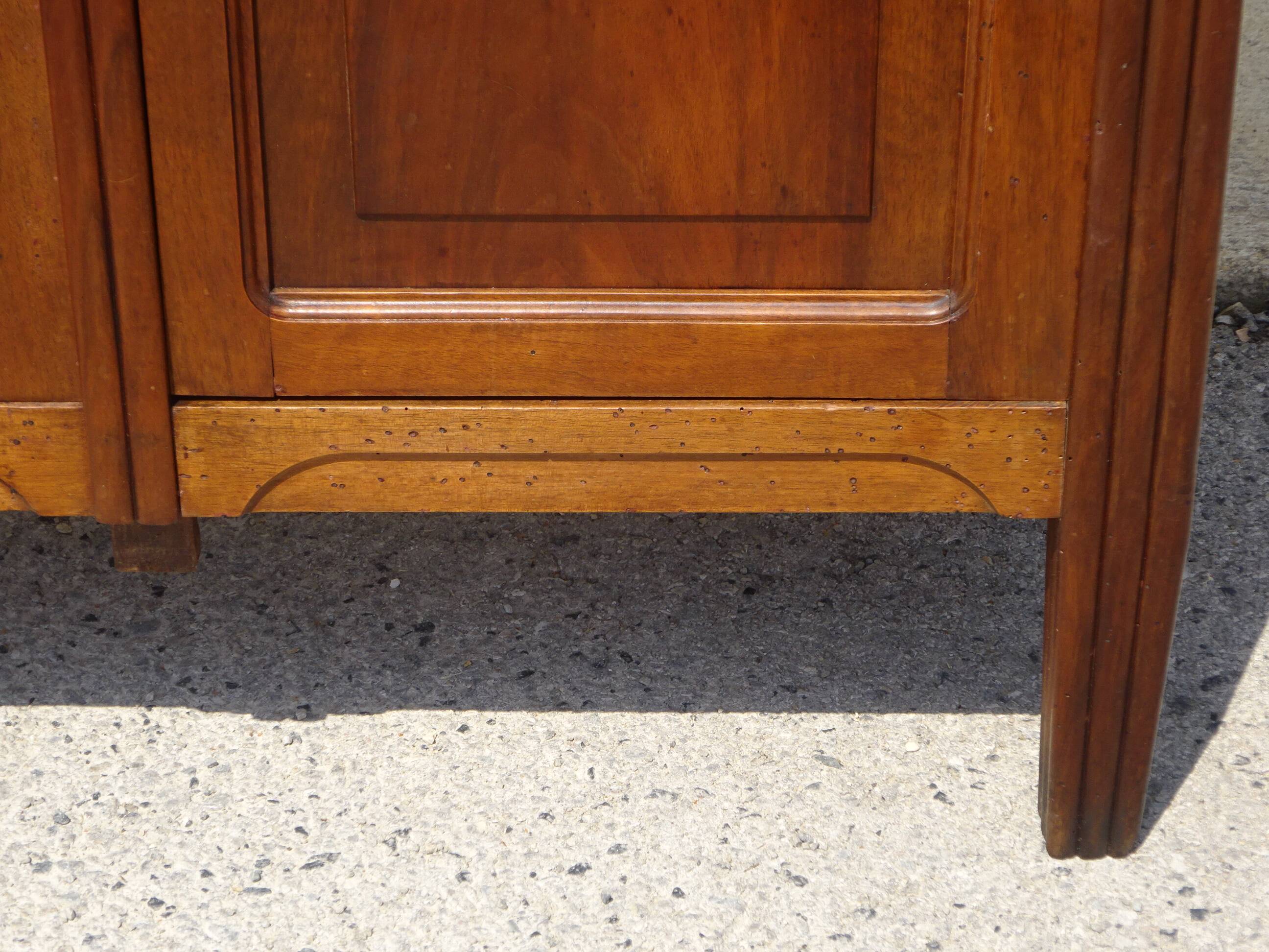 Art Deco sideboard in walnut with a marble top