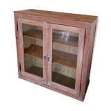 Old showcase / dresser
