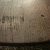 Round farm table with extensions