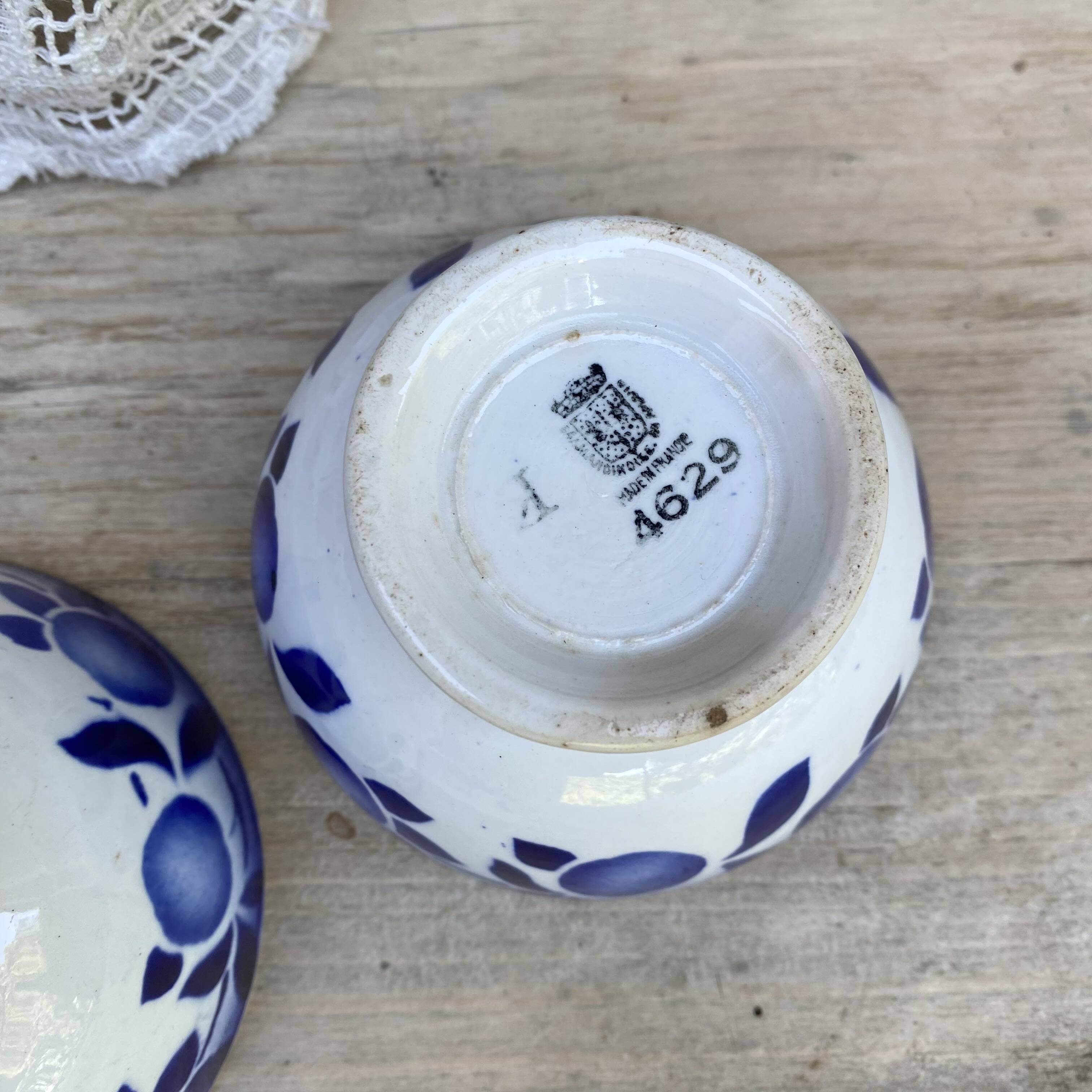 Petits bols anciens Badonviller décor bleu cobalt
