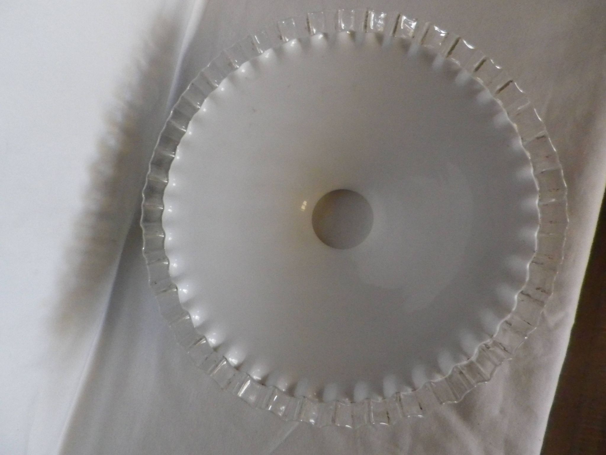 white serrated opaline