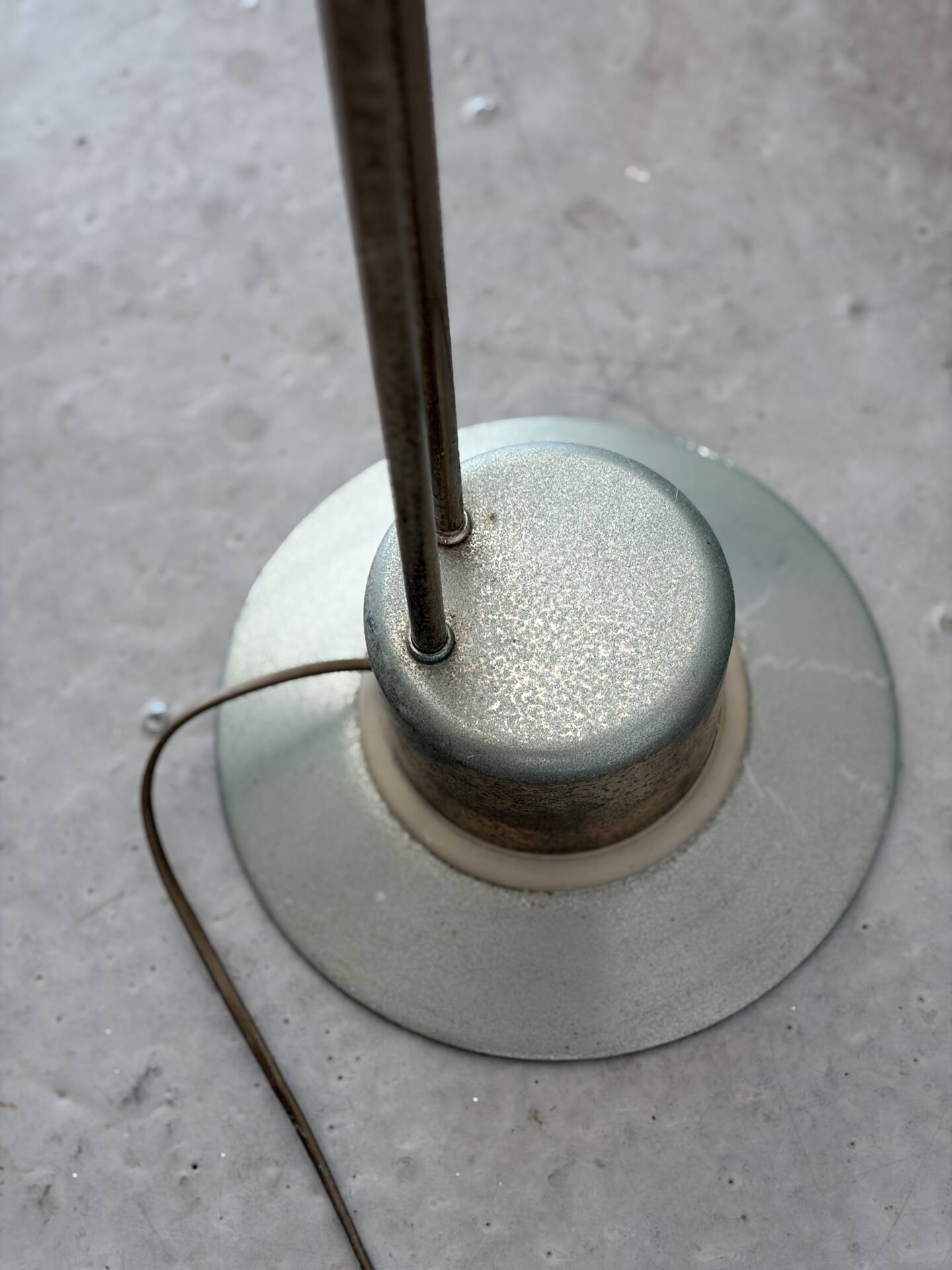 Lampadaires, liseuses en bronze Massive