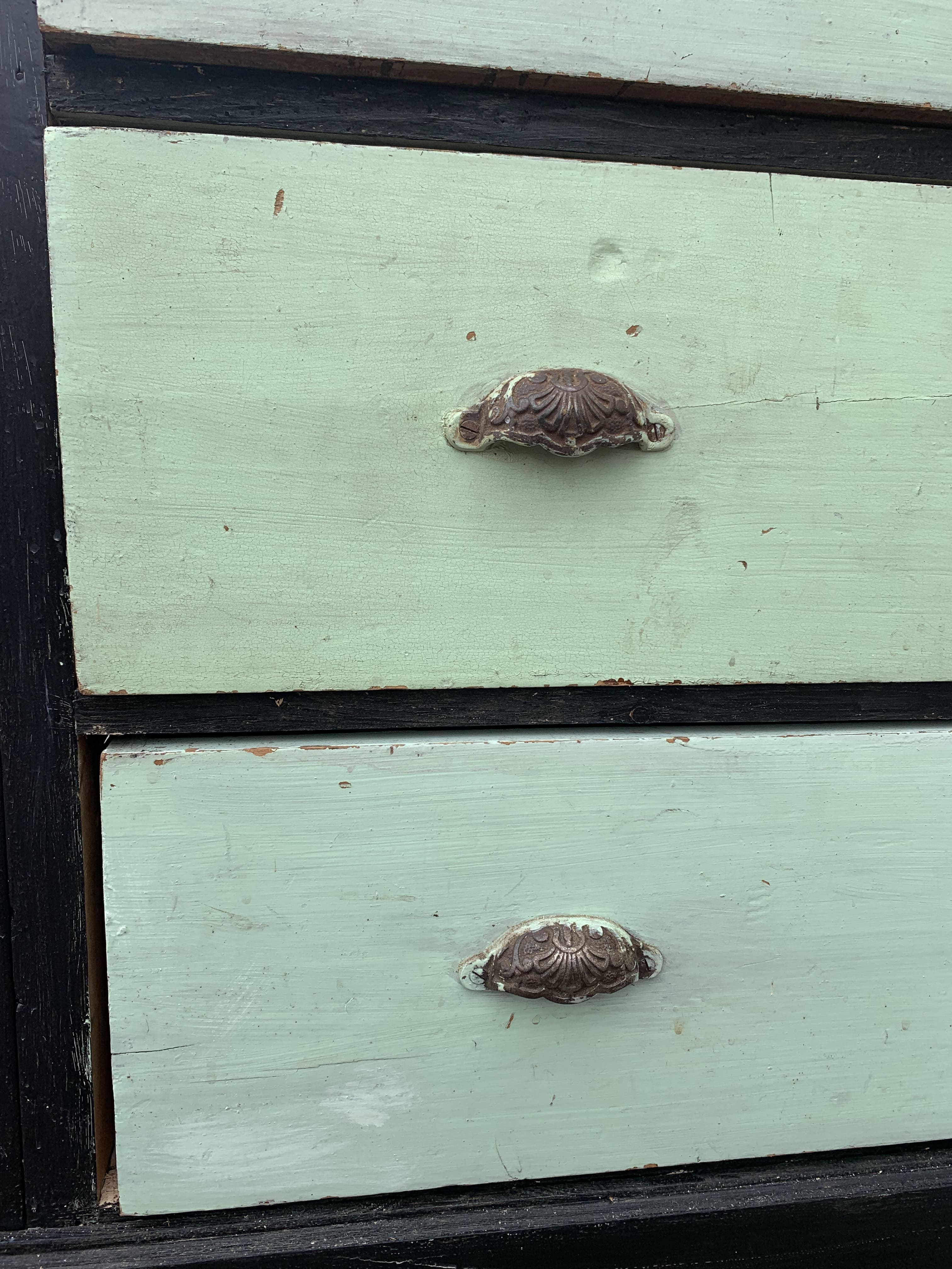 Green chest of drawers 3 drawers